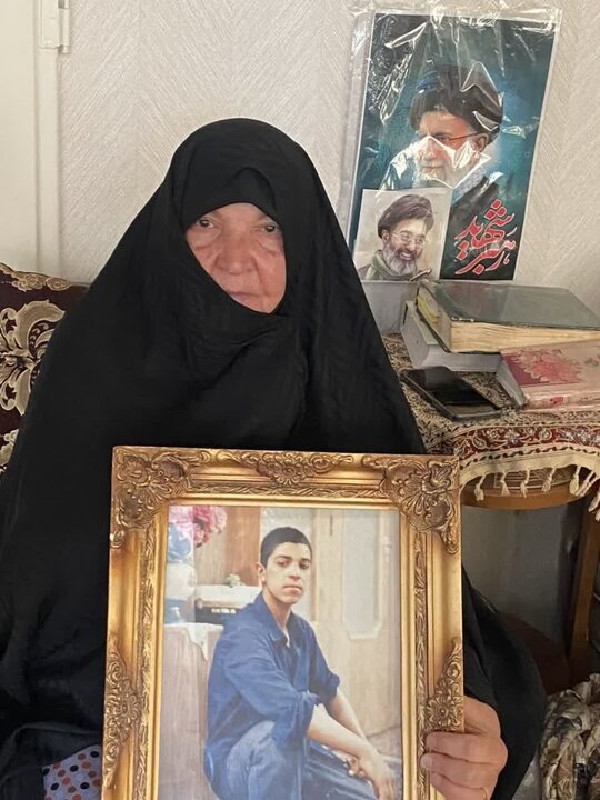 تصاویر/ دیدار نماینده ولی فقیه در کاشان با جمعی از خانواده شهدا