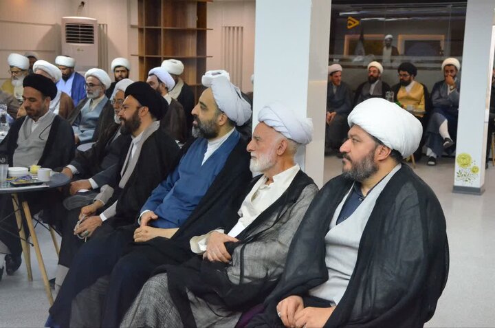 تصاویر/گردهمایی روحانیون و ائمه جمعه استان مرکزی در اراک