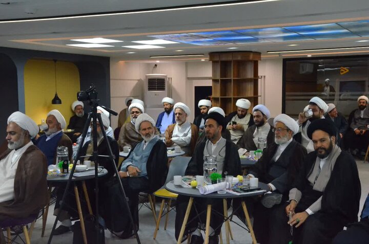 تصاویر/گردهمایی روحانیون و ائمه جمعه استان مرکزی در اراک