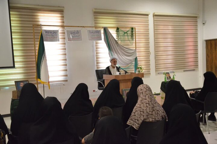تصاویر/همایش «تدبر در سوره مبارکه نساء»در اراک