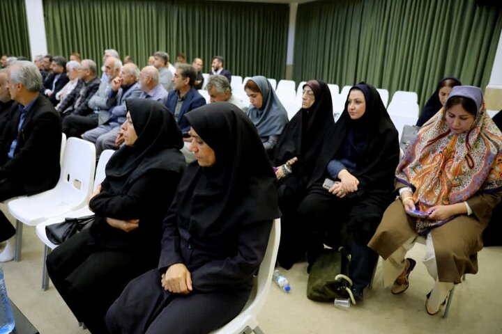 تصاویر / دیدار نماینده ولی فقیه در گلستان با جمعی از نمایندگان احزاب استان