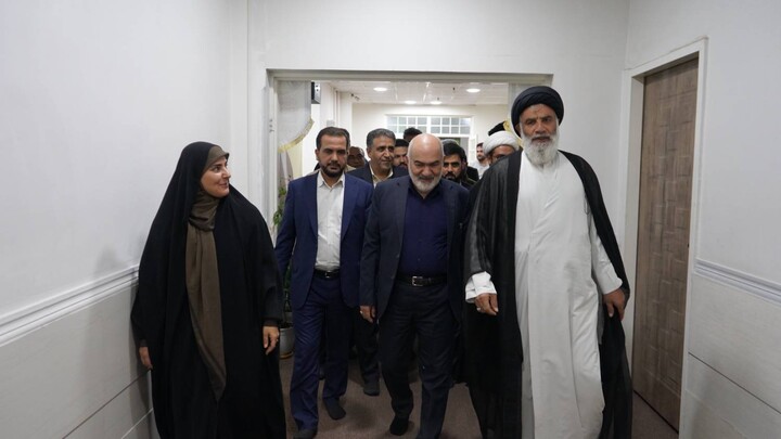 دیدار وزیر راه و شهرسازی با نماینده ولی فقیه در خوزستان