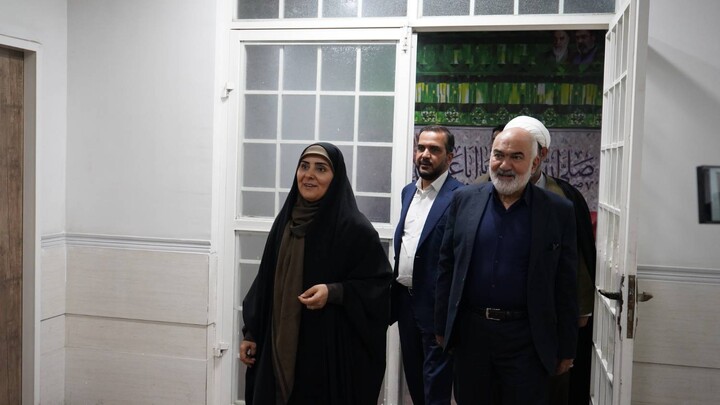 دیدار وزیر راه و شهرسازی با نماینده ولی فقیه در خوزستان