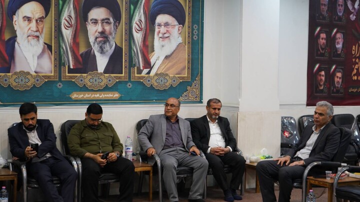دیدار وزیر راه و شهرسازی با نماینده ولی فقیه در خوزستان