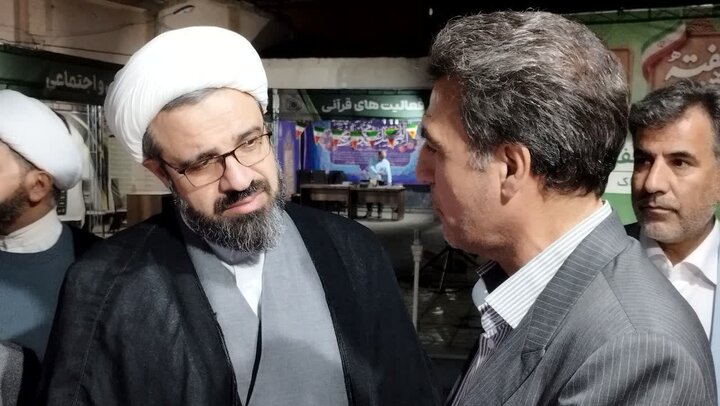 تصاویر/بازدید مدیرکل بقاع متبرکه کشور از نمایشگاه «شهر وقف»در اراک