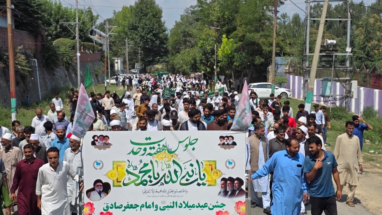 علم اور شعور کے ساتھ تعلیمات صادقین پر عمل ناگزیر ہے: آغا سید حسن