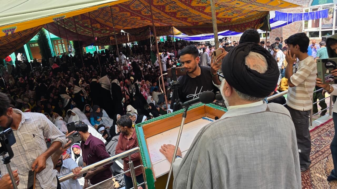 علم اور شعور کے ساتھ تعلیمات صادقین پر عمل ناگزیر ہے: آغا سید حسن