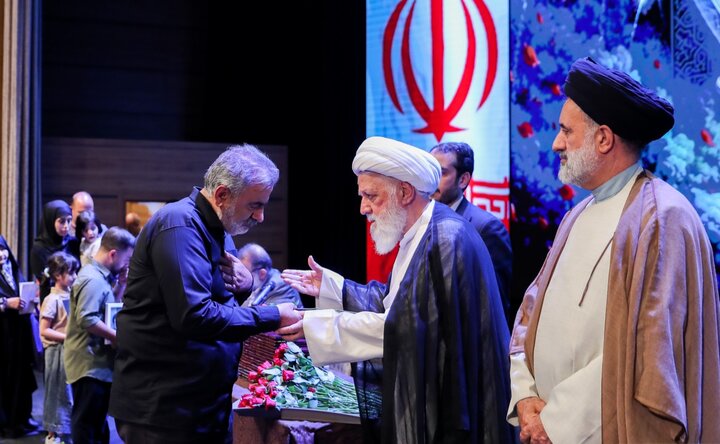 تصاویر/ تجلیل و تکریم از خانواده‌های شهدای جنگ رمضان