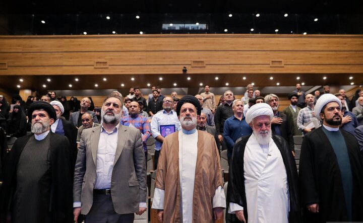تصاویر/ تجلیل و تکریم از خانواده‌های شهدای جنگ رمضان