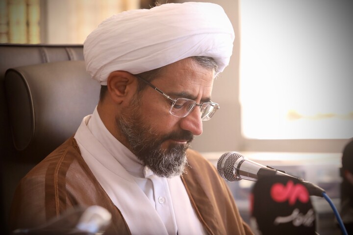 تصاویر/ نشست خبری مدیر حوزه‌ علمیه چهارمحال و بختیاری