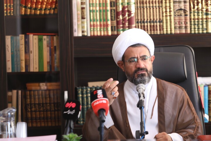 تصاویر/ نشست خبری مدیر حوزه‌ علمیه چهارمحال و بختیاری
