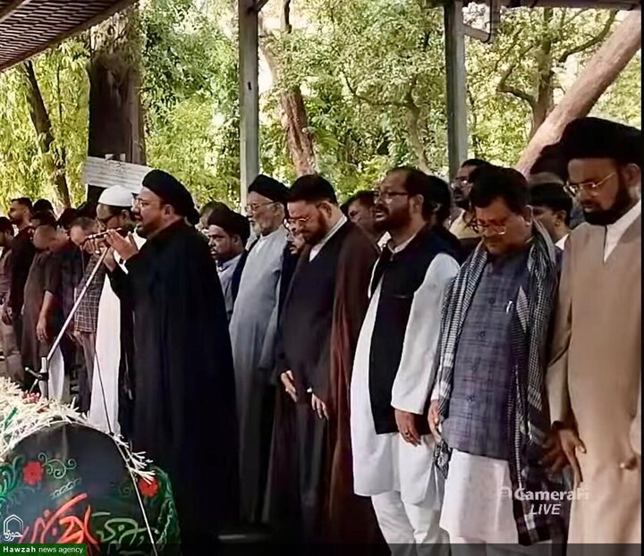 মায়ের বিচ্ছেদ-এমন একটি শোক যার কোনো বিকল্প নেই