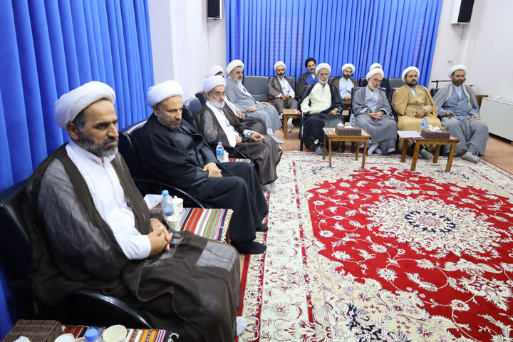 تصاویر/ دیدار جمعی از روحانیون دودانگه ساری با نماینده ولی فقیه در مازندران