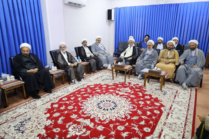 تصاویر/ دیدار جمعی از روحانیون دودانگه ساری با نماینده ولی فقیه در مازندران