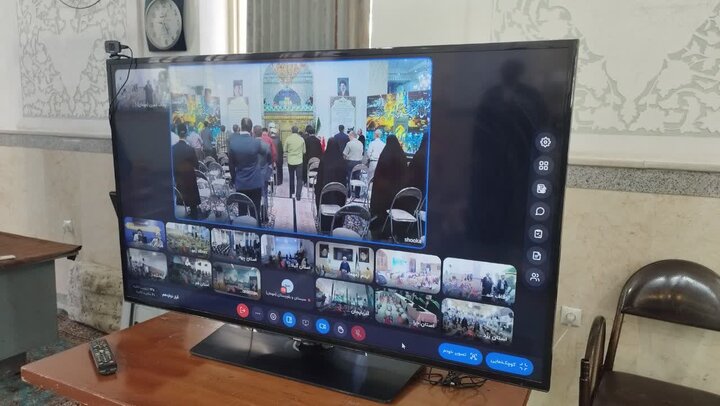 اهداي ۱۰۰ بسته معيشتي در خمین به برکت هفته وقف و طرح «قرار دوازدهم»