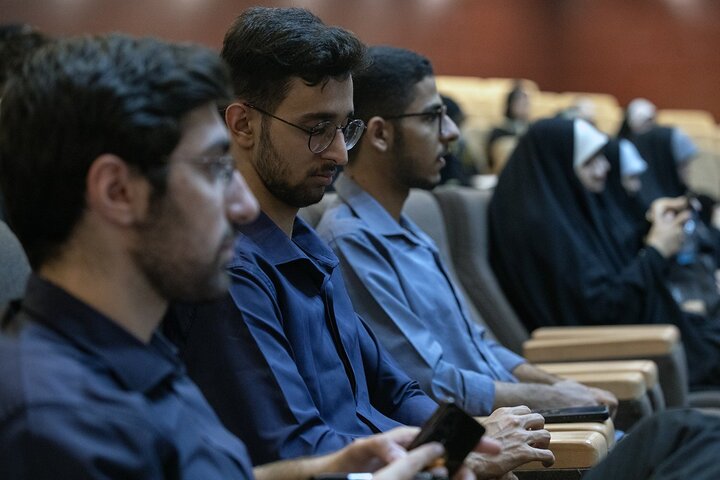تصاویر/ حضور طحان‌نظیف در چهل و سومین نشست پایانی دوره اتحادیه دفتر تحکیم وحدت