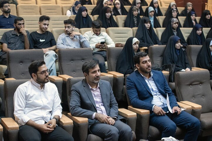 تصاویر/ حضور طحان‌نظیف در چهل و سومین نشست پایانی دوره اتحادیه دفتر تحکیم وحدت