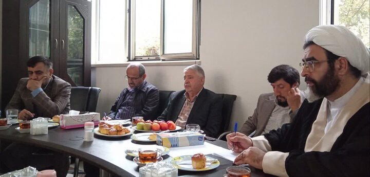 تصاویر/ نشست علمی نخبگان فرهنگی با موضوع «راهکارهایی برای مبارزه با شبیخون فرهنگی» در دفتر آیت الله جوادی آملی