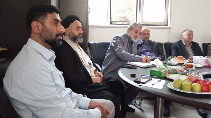 تصاویر/ نشست علمی نخبگان فرهنگی با موضوع «راهکارهایی برای مبارزه با شبیخون فرهنگی» در دفتر آیت الله جوادی آملی
