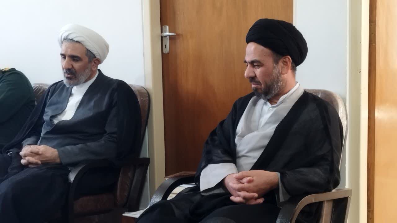 دیدار معاون اداره کل اوقاف استان مرکزی با امام جمعه خمین