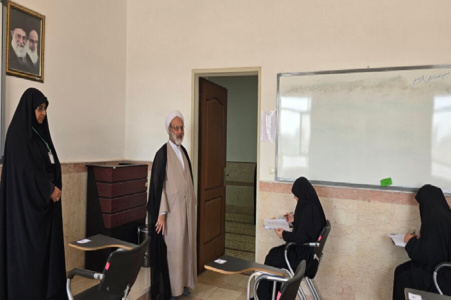 بازدید مدیر حوزه علمیه خواهران یزد از مراکز آزمون ورودی سطوح سه و چهار بازدید مدیر حوزه علمیه خواهران یزد از مراکز آزمون ورودی سطوح سه و چهار