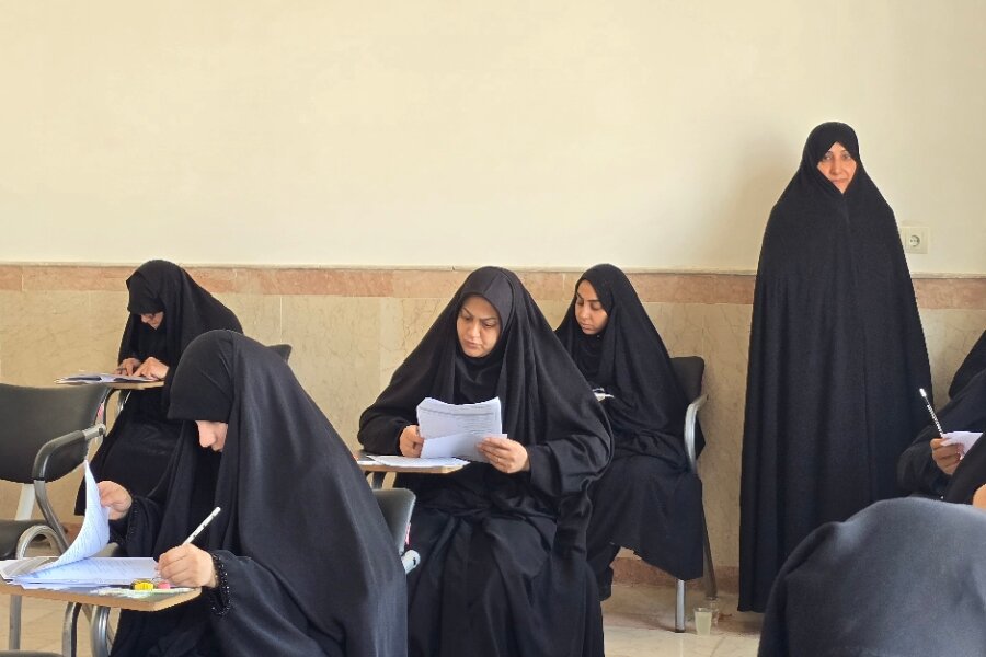 بازدید مدیر حوزه علمیه خواهران یزد از مراکز آزمون ورودی سطوح سه و چهار