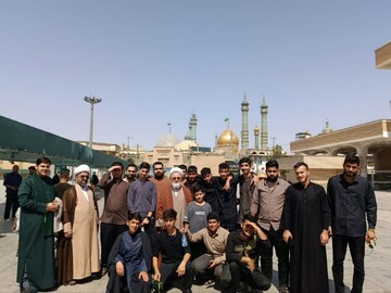 تصاویر/ اردوی سیاحتی زیارتی طلاب و اساتید مدرسه علمیه امام حسن مجتبی (ع) زرگرشهر به شهر مقدس قم