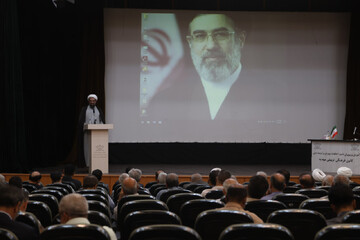 تصاویر /  نشست مسئولین ستادهای نمازجمعه استان همدان