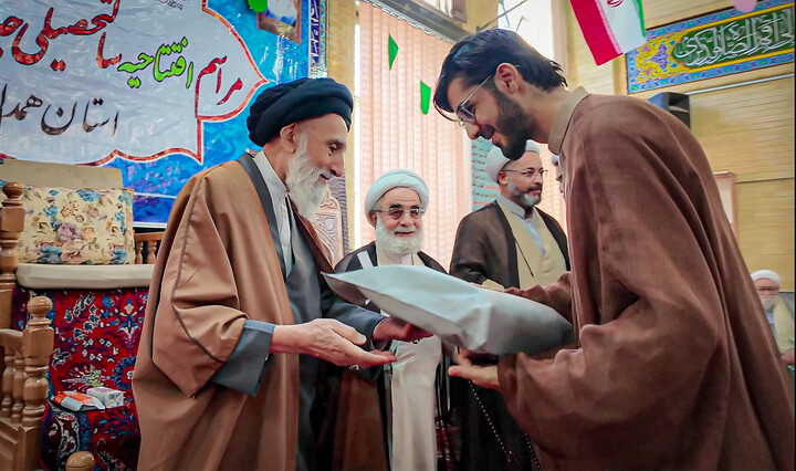 تصاویر/افتتاحیه سال تحصیلی ۱۴۰۵–۱۴۰۶ و اختتامیه دوازدهمین جشنواره علامه حلی حوزه علمیه همدان