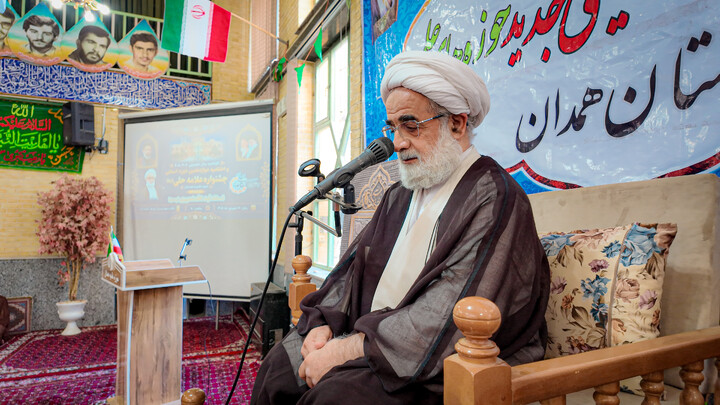 تصاویر/افتتاحیه سال تحصیلی ۱۴۰۵–۱۴۰۶ و اختتامیه دوازدهمین جشنواره علامه حلی حوزه علمیه همدان