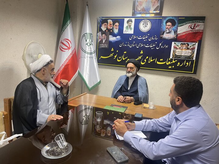 تصاویر/ تدریس امام جمعه نوشهر در پودمان معارف توحیدی