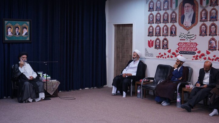 نشست معاونان فرهنگی و امور بانوان دفاتر ائمه جمعه خوزستان