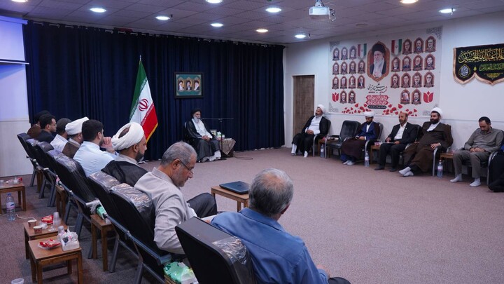 نشست معاونان فرهنگی و امور بانوان دفاتر ائمه جمعه خوزستان