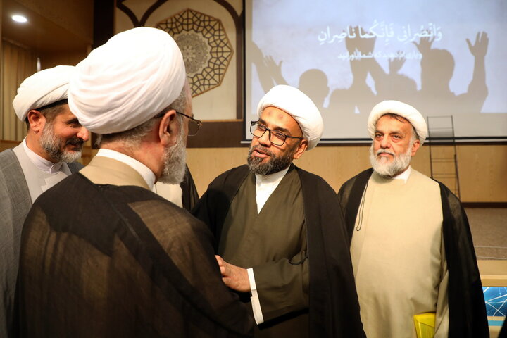 تصاویر/ آیین رونمایی از محصولات فناورانه علوم اسلامی موسسه علم، تمدن و عرفان