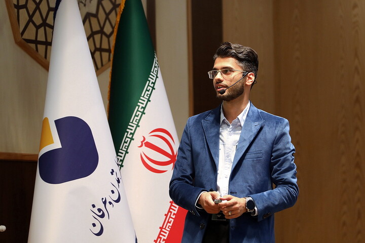 تصاویر/ آیین رونمایی از محصولات فناورانه علوم اسلامی موسسه علم، تمدن و عرفان