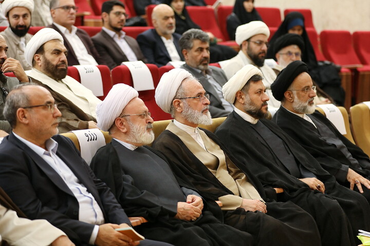 تصاویر/ آیین رونمایی از محصولات فناورانه علوم اسلامی موسسه علم، تمدن و عرفان
