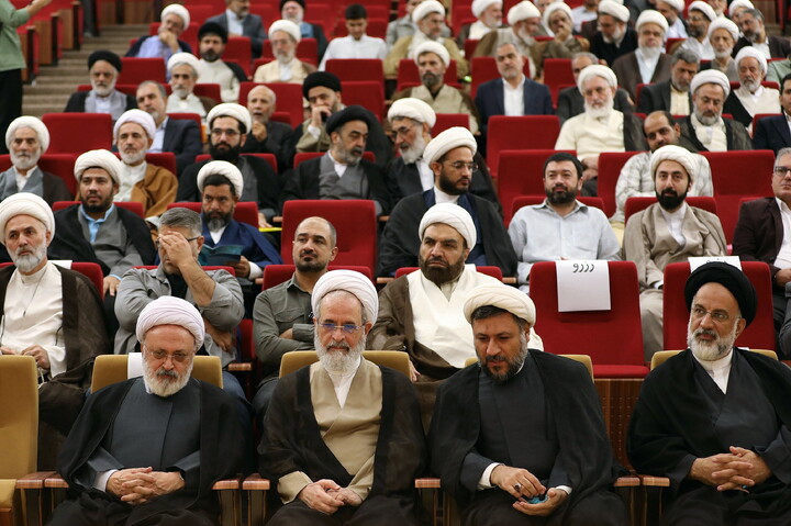 تصاویر/ آیین رونمایی از محصولات فناورانه علوم اسلامی موسسه علم، تمدن و عرفان