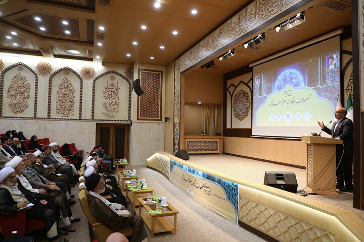 تصاویر/ آیین رونمایی از محصولات فناورانه علوم اسلامی موسسه علم، تمدن و عرفان
