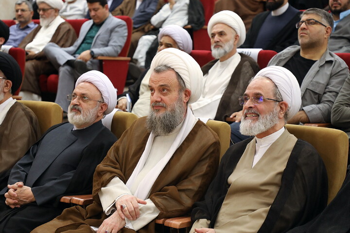تصاویر/ آیین رونمایی از محصولات فناورانه علوم اسلامی موسسه علم، تمدن و عرفان