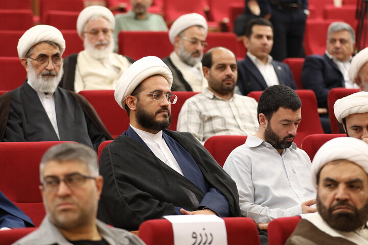 تصاویر/ آیین رونمایی از محصولات فناورانه علوم اسلامی موسسه علم، تمدن و عرفان