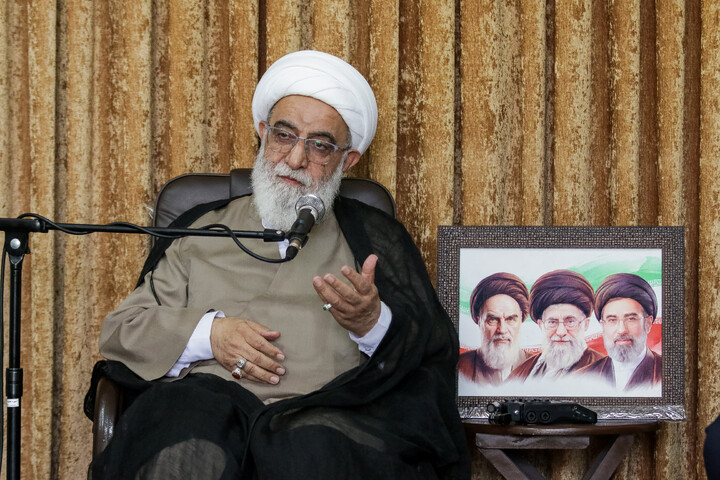 تصاویر/ دیدار علیرضا کاظمی وزیر آموزش و پرورش با آیت الله شب زنده دار