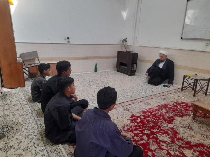 تصاویر/ کلاس آشنایی طلاب جدیدالورود با حوزه و نشست علمی اساتید مدرسه آیت‌الله مصطفوی (ره) کاشان