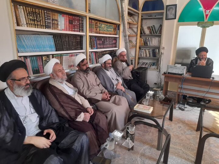 تصاویر/ کلاس آشنایی طلاب جدیدالورود با حوزه و نشست علمی اساتید مدرسه آیت‌الله مصطفوی (ره) کاشان