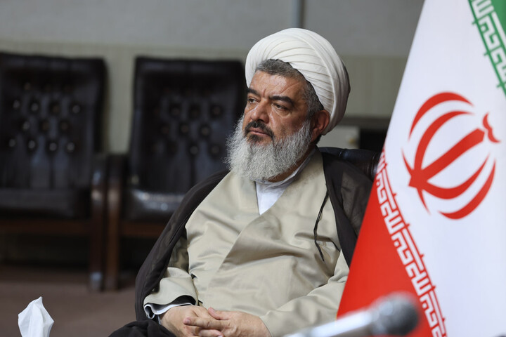 تصاویر /  دیدار مسئولان دفاتر نهاد نمایندگی مقام معظم رهبری در دانشگاه‌های همدان با امام جمعه همدان