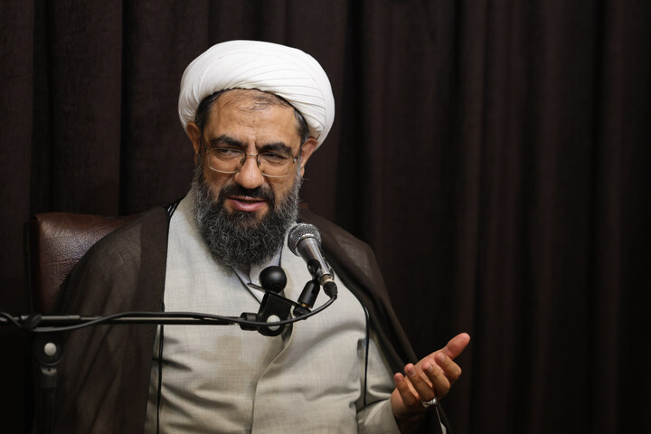 تصاویر /  دیدار مسئولان دفاتر نهاد نمایندگی مقام معظم رهبری در دانشگاه‌های همدان با امام جمعه همدان