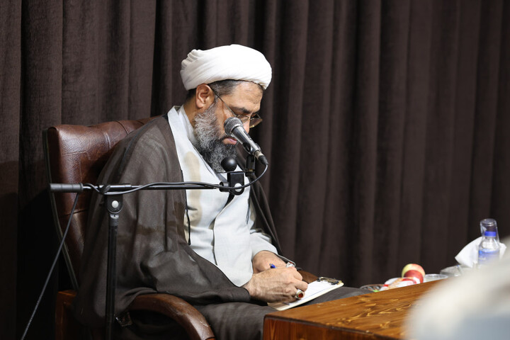 تصاویر /  دیدار مسئولان دفاتر نهاد نمایندگی مقام معظم رهبری در دانشگاه‌های همدان با امام جمعه همدان