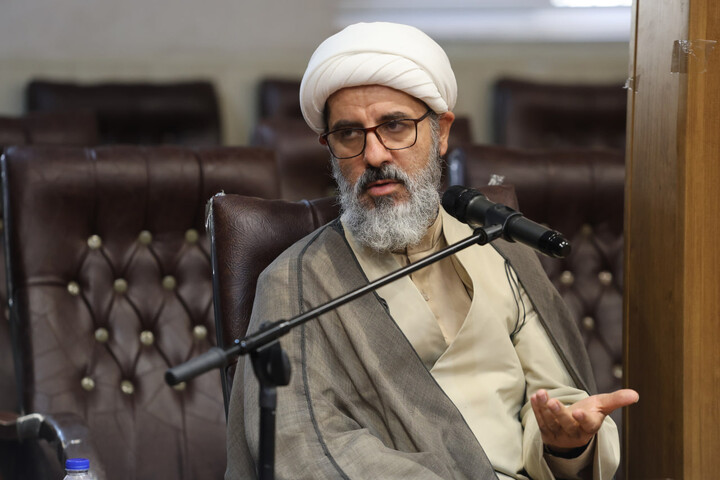 تصاویر /  دیدار مسئولان دفاتر نهاد نمایندگی مقام معظم رهبری در دانشگاه‌های همدان با امام جمعه همدان