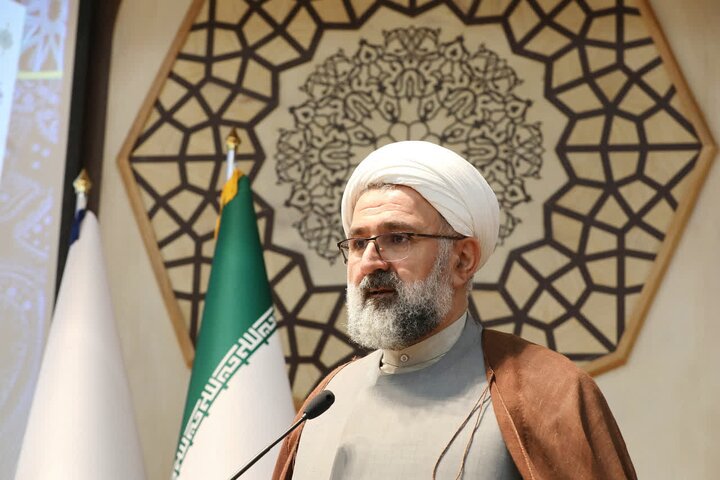 «الهیات هوش مصنوعی» در ۱۶ درس به چالش‌های اعتقادی عصر فناوری پاسخ می‌دهد