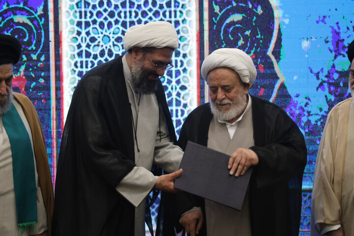 آیین پاسداشت حجت الاسلام والمسلمین حسین انصاریان در همدان
