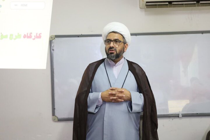 تصاویر/  برگزاری کارگاه «طرح و تصحیح سوال» ویژه اساتید حوزه علمیه مازندران